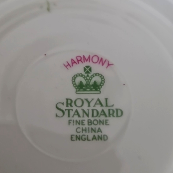 Royal Standard Tea Cup and Saucer - Picture 9 of 12